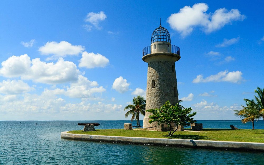 Boca Chita Key lighthouse