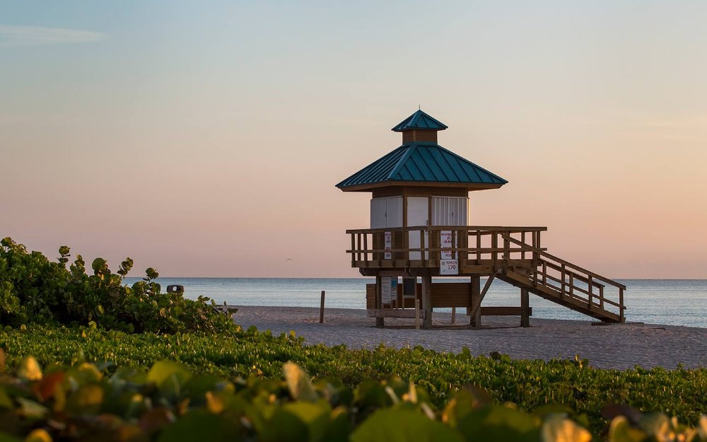 Sunny Isles Beach lifeguard stand at dusk