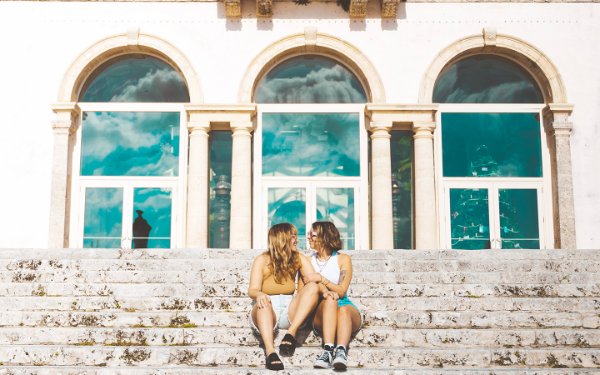 27 Travels sitting on the steps at Vizcaya Museum & Gardens