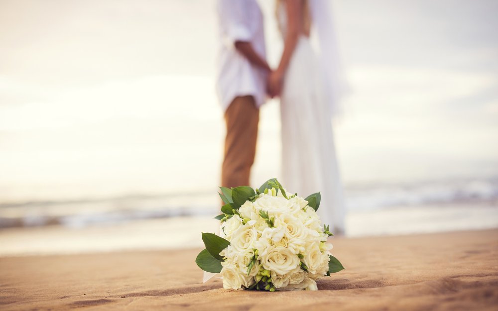 Wedding couple on the beach