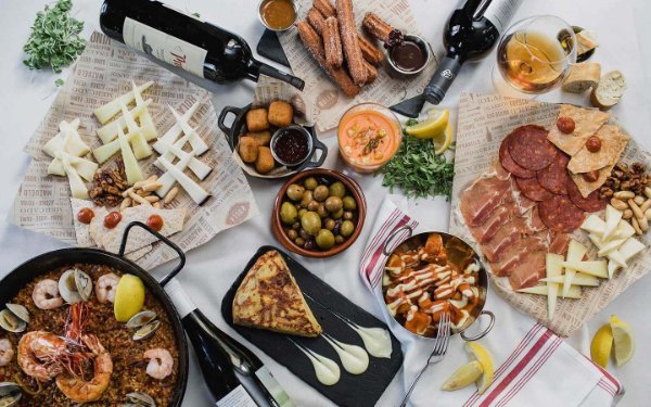 Bulla Gastrobar's tapas and paella