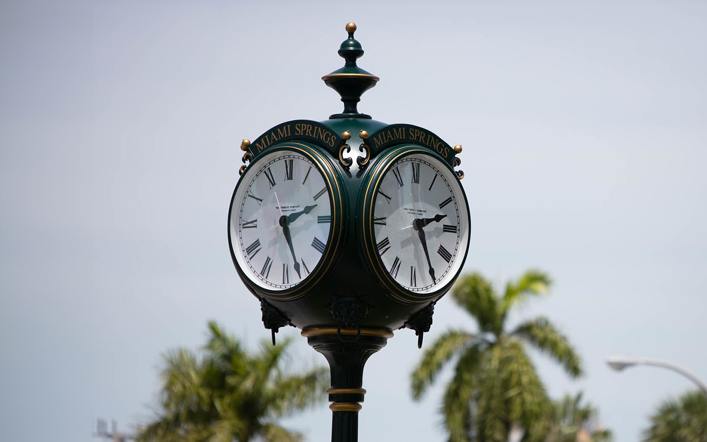 Miami_Springs_Circle_clock_1440x900.jpg